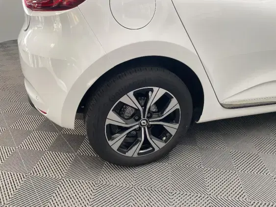 RENAULT CLIO V - voiture d'occasion - Photo 25