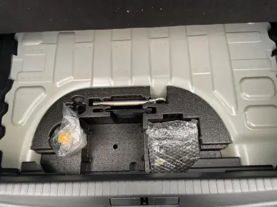 PEUGEOT 208 ELECTRIQUE II - voiture d'occasion - Photo 17