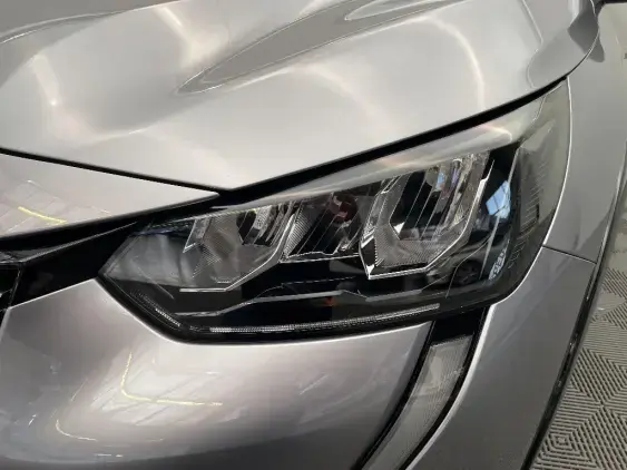 PEUGEOT 208 ELECTRIQUE II - voiture d'occasion - Photo 22