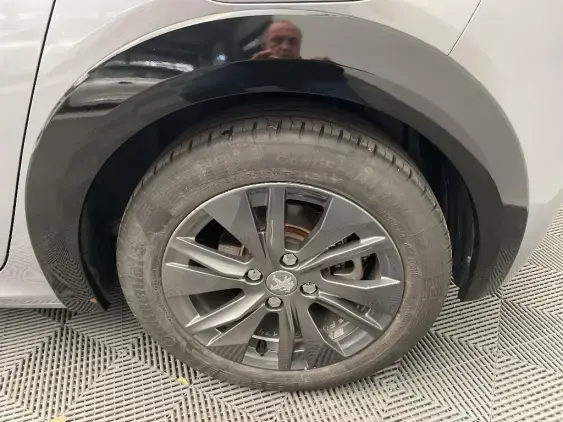 PEUGEOT 208 ELECTRIQUE II - voiture d'occasion - Photo 24