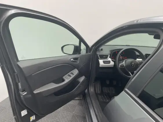 RENAULT CLIO V - voiture d'occasion - Photo 19