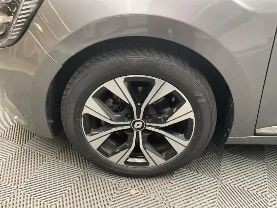 RENAULT CLIO V - voiture d'occasion - Photo 23