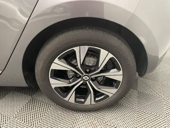 RENAULT CLIO V - voiture d'occasion - Photo 24