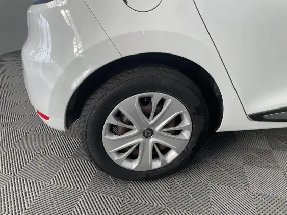 RENAULT CLIO IV - voiture d'occasion - Photo 25