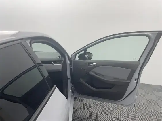 RENAULT CLIO V - voiture d'occasion - Photo 19