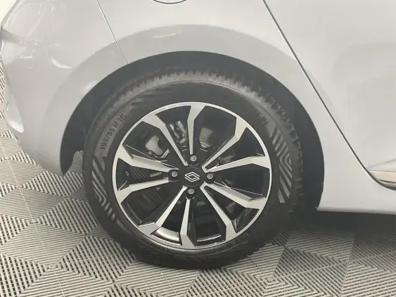 RENAULT CLIO V - voiture d'occasion - Photo 24