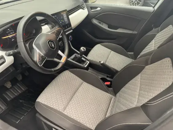 RENAULT CLIO V - voiture d'occasion - Photo 18