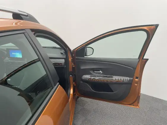 DACIA SANDERO III - voiture d'occasion - Photo 20