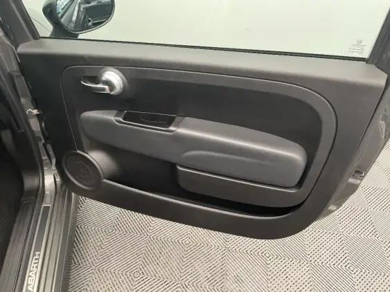 ABARTH ABARTH 500C - voiture d'occasion - Photo 20