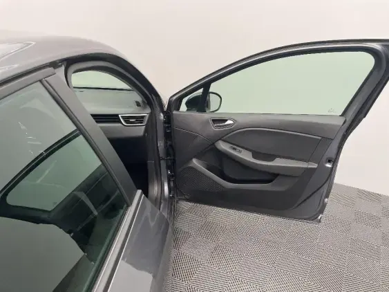 RENAULT CLIO V - voiture d'occasion - Photo 20