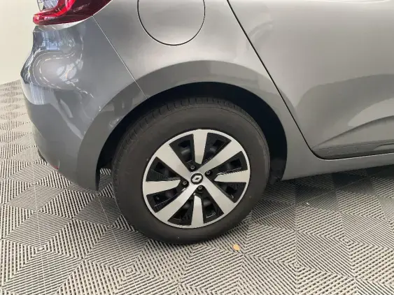 RENAULT CLIO V - voiture d'occasion - Photo 25