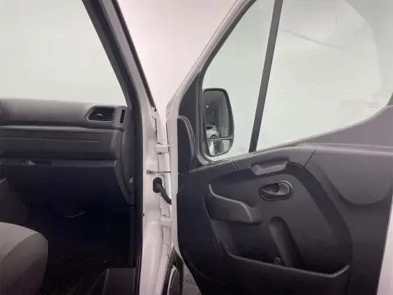 RENAULT MASTER III - voiture d'occasion - Photo 18