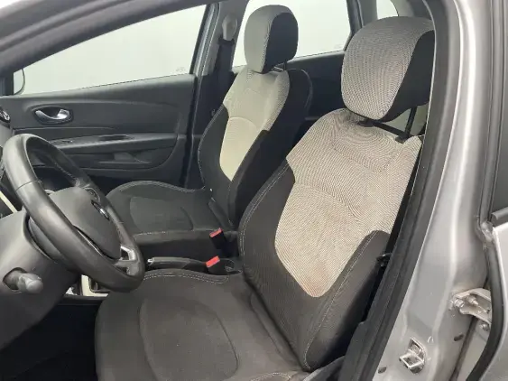 RENAULT CAPTUR - voiture d'occasion - Photo 18