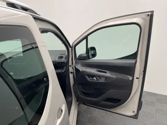 OPEL COMBO D - voiture d'occasion - Photo 20