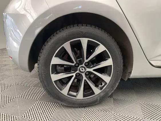 RENAULT CLIO V - voiture d'occasion - Photo 25