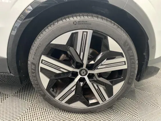 RENAULT MEGANE V - voiture d'occasion - Photo 24