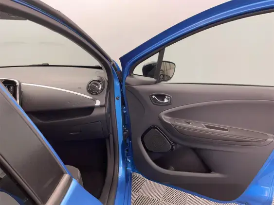 RENAULT ZOE - voiture d'occasion - Photo 18