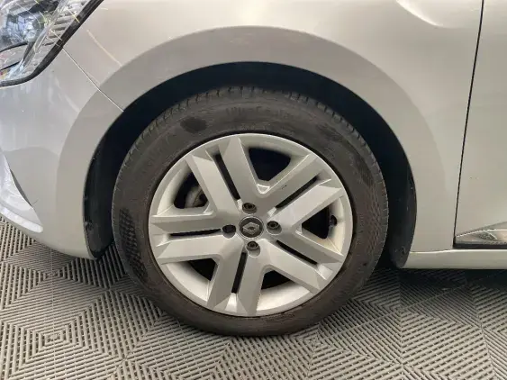 RENAULT CLIO V - voiture d'occasion - Photo 23