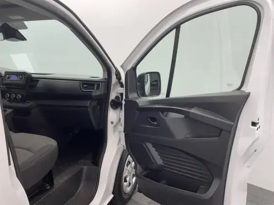 RENAULT TRAFIC III - voiture d'occasion - Photo 18