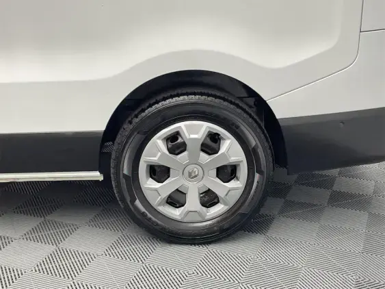 RENAULT TRAFIC III - voiture d'occasion - Photo 21