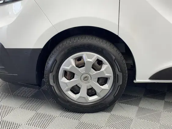 RENAULT TRAFIC III - voiture d'occasion - Photo 20