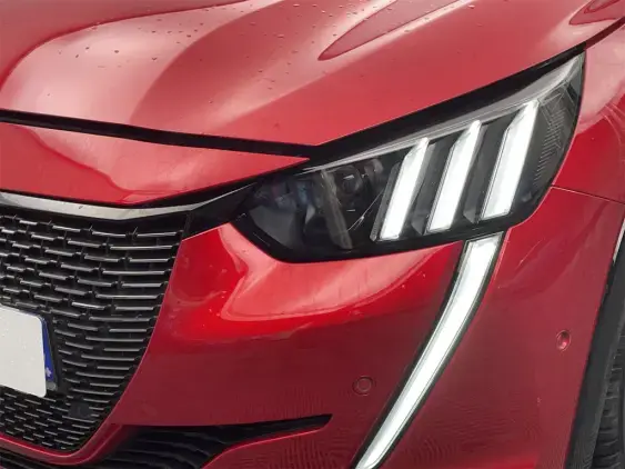 PEUGEOT 208 BUSINESS R II - voiture d'occasion - Photo 22