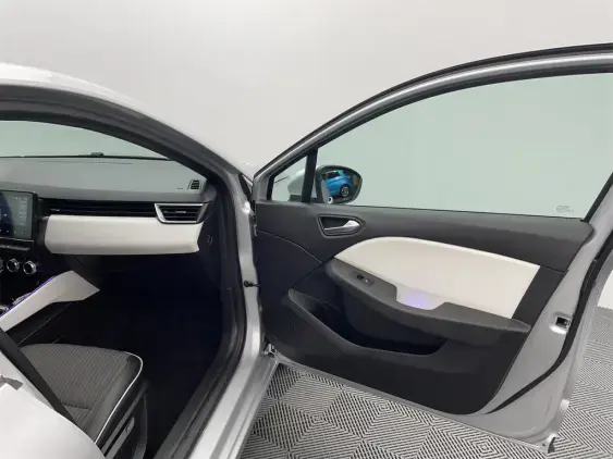 RENAULT CLIO V - voiture d'occasion - Photo 19