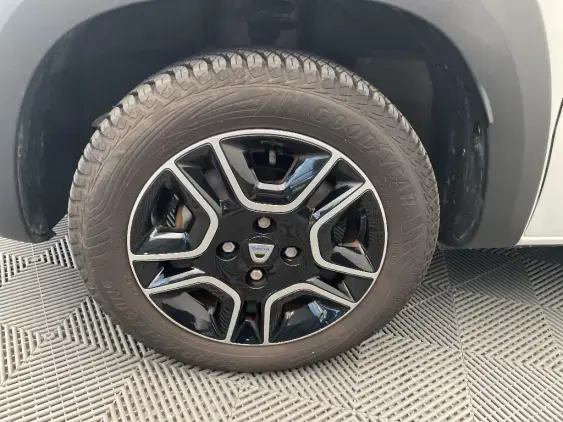 DACIA SPRING - voiture d'occasion - Photo 23