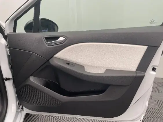 RENAULT CLIO V - voiture d'occasion - Photo 20