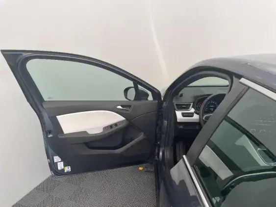 RENAULT CLIO V - voiture d'occasion - Photo 19