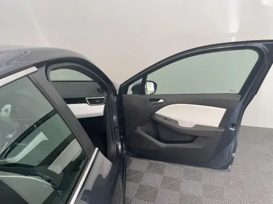 RENAULT CLIO V - voiture d'occasion - Photo 20