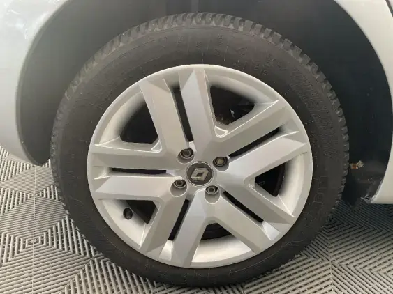 RENAULT CLIO V - voiture d'occasion - Photo 25