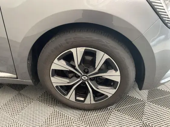 RENAULT CLIO V - voiture d'occasion - Photo 23