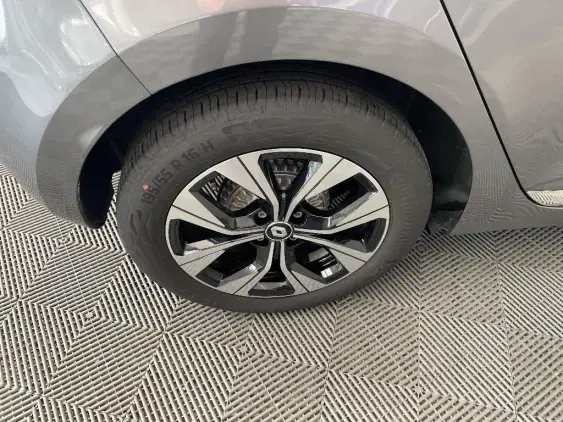 RENAULT CLIO V - voiture d'occasion - Photo 25