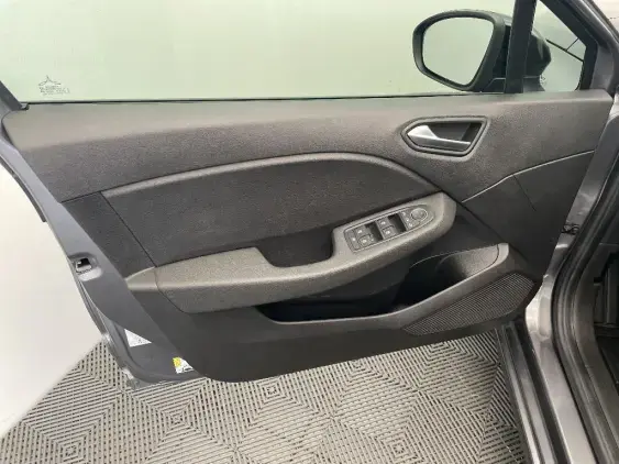 RENAULT CLIO V - voiture d'occasion - Photo 19