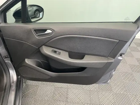 RENAULT CLIO V - voiture d'occasion - Photo 20