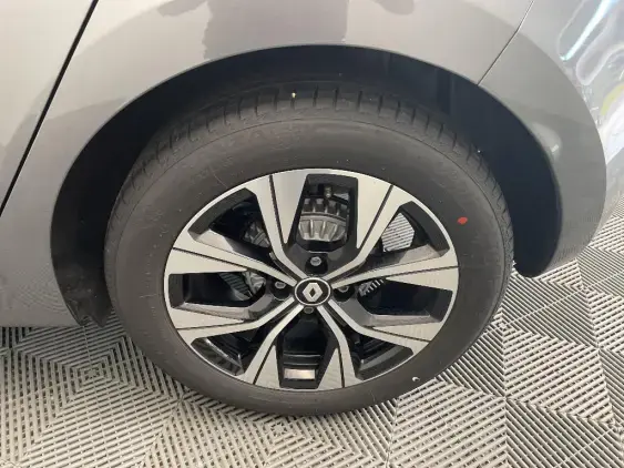 RENAULT CLIO V - voiture d'occasion - Photo 24