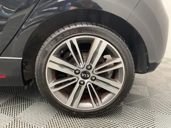 KIA PICANTO III - voiture d'occasion - Photo 24