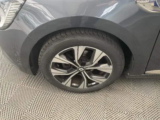 RENAULT CLIO V - voiture d'occasion - Photo 23