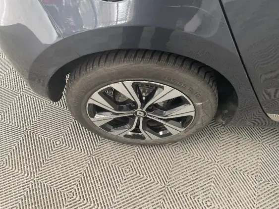 RENAULT CLIO V - voiture d'occasion - Photo 25