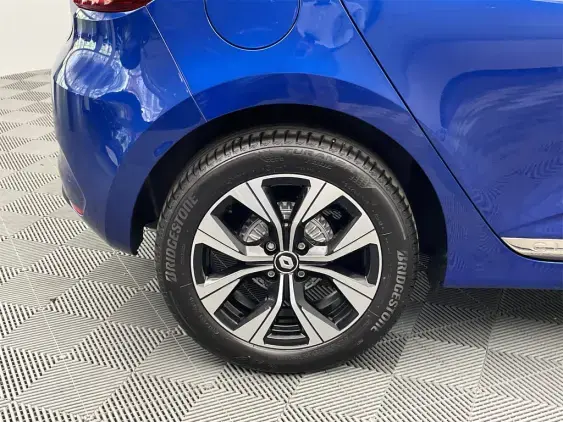 RENAULT CLIO V - voiture d'occasion - Photo 23