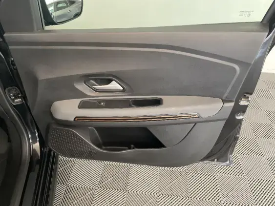 DACIA SANDERO III - voiture d'occasion - Photo 20