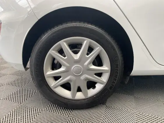 FORD FIESTA VII - voiture d'occasion - Photo 25