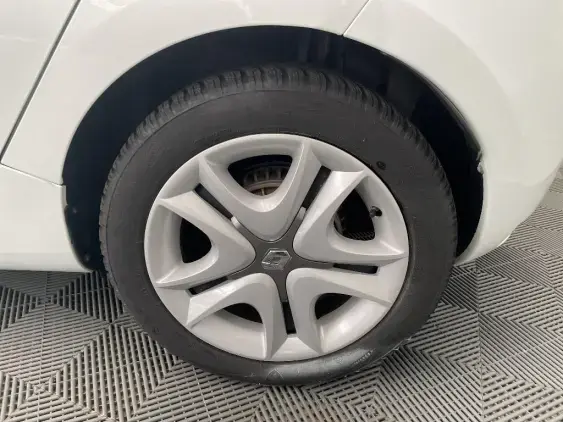 RENAULT ZOE - voiture d'occasion - Photo 24