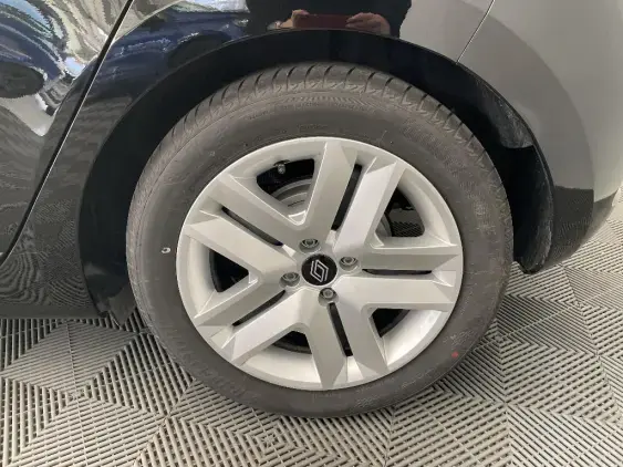 RENAULT CLIO V - voiture d'occasion - Photo 24