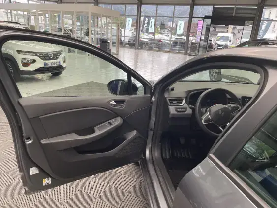 RENAULT CLIO V - voiture d'occasion - Photo 19