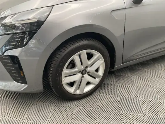 RENAULT CLIO V - voiture d'occasion - Photo 23