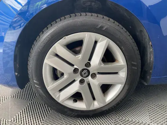 RENAULT CLIO V - voiture d'occasion - Photo 23