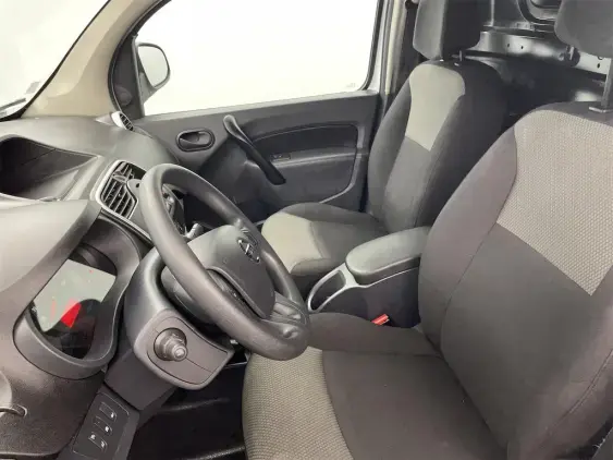 NISSAN NV250 - voiture d'occasion - Photo 16