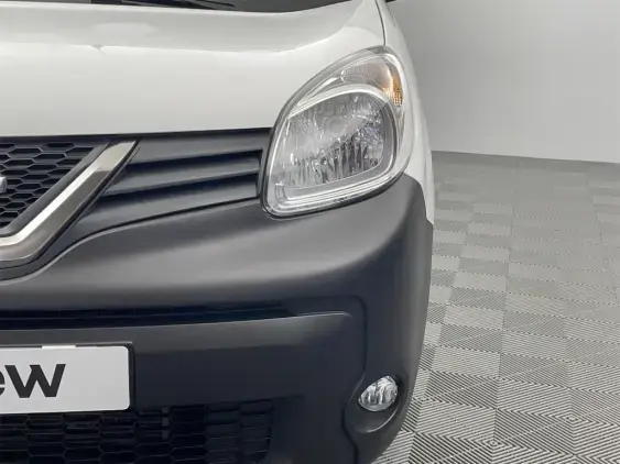 NISSAN NV250 - voiture d'occasion - Photo 19